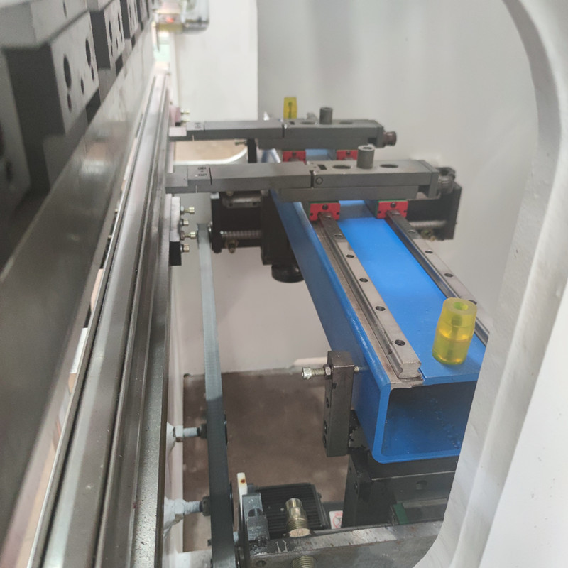 Aluminum Press Machine Sheet Metal Bending Machine Hydraulic Press Brake Folding Machine with TP10S Controller
