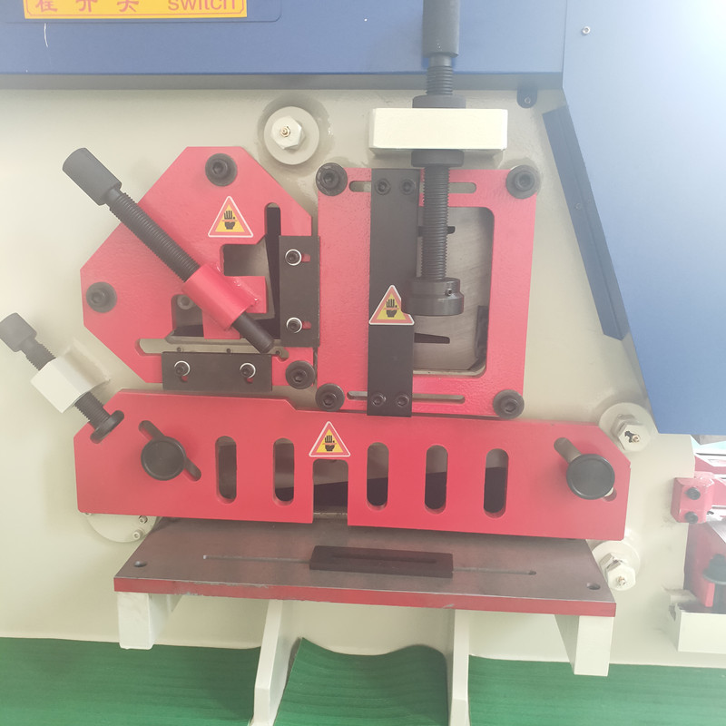 Hydraulic Combined Shearing And Punching Machine 60T Punch And Die